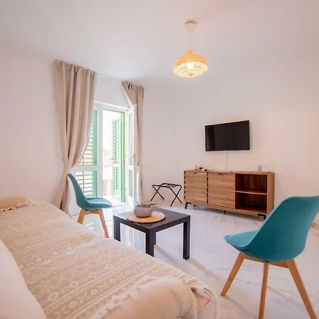 Astra Guest house