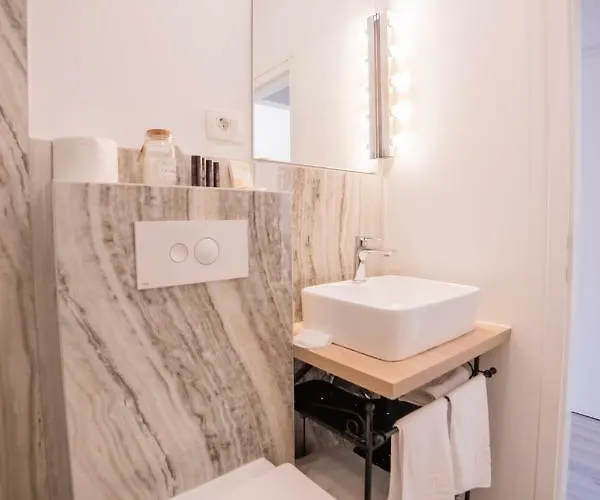 Affittacamere Astra 4*